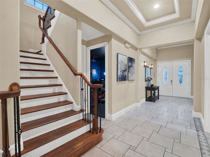 Image No.22-6 Bed Property for sale