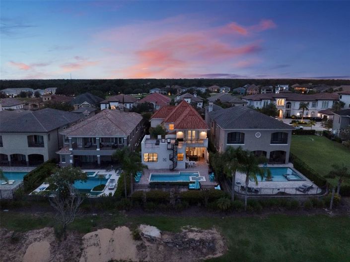 Image No.53-6 Bed Property for sale