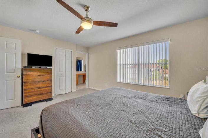 Image No.19-4 Bed Townhouse for sale