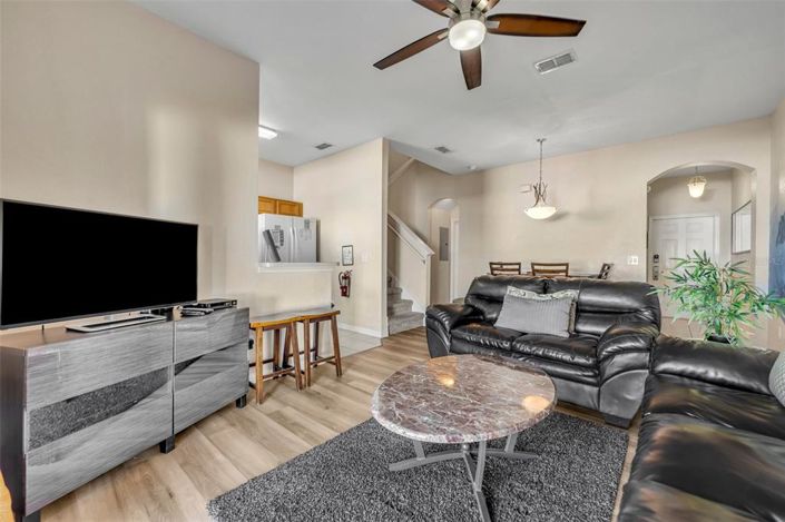 Image No.7-4 Bed Townhouse for sale