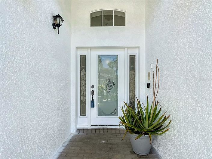 Image No.3-3 Bed Property for sale