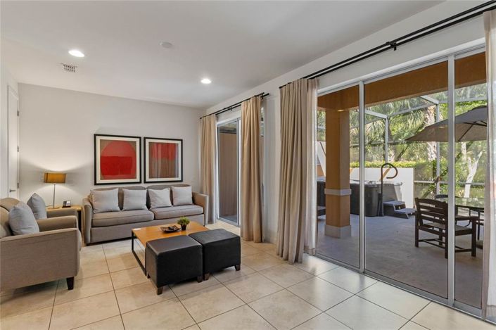 Image No.10-2 Bed Townhouse for sale