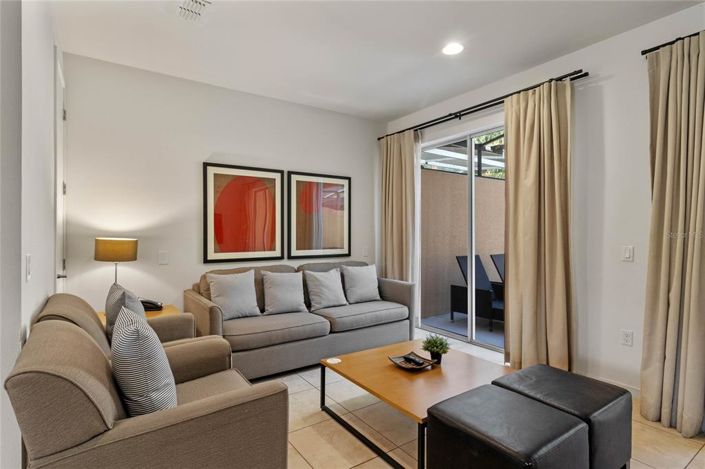 Image No.11-2 Bed Townhouse for sale