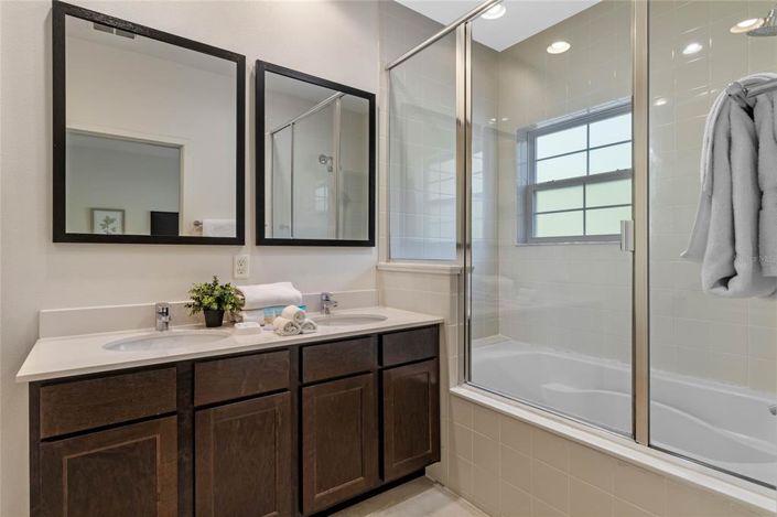 Image No.27-2 Bed Townhouse for sale