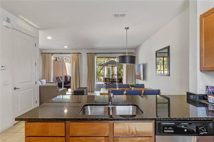 Image No.6-2 Bed Townhouse for sale