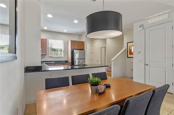 Image No.7-2 Bed Townhouse for sale