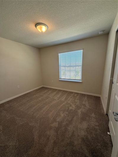 Image No.17-5 Bed Townhouse for sale