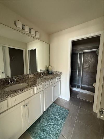 Image No.23-5 Bed Townhouse for sale