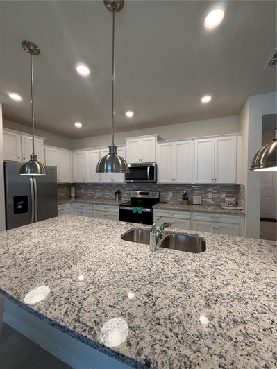 Image No.6-5 Bed Townhouse for sale