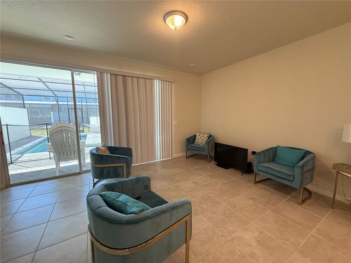 Image No.7-5 Bed Townhouse for sale