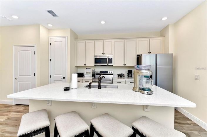 Image No.6-3 Bed Townhouse for sale