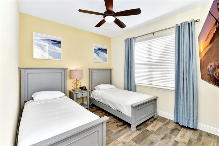 Image No.7-3 Bed Townhouse for sale