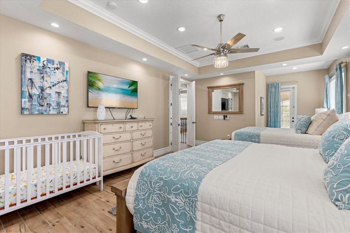 Image No.37-5 Bed Property for sale