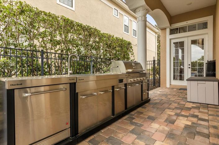 Image No.54-5 Bed Property for sale