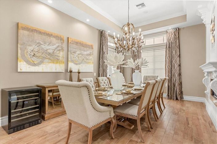 Image No.9-5 Bed Property for sale