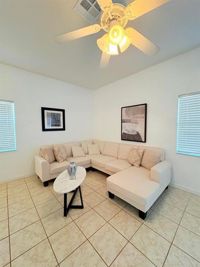 Image No.5-4 Bed Townhouse for sale