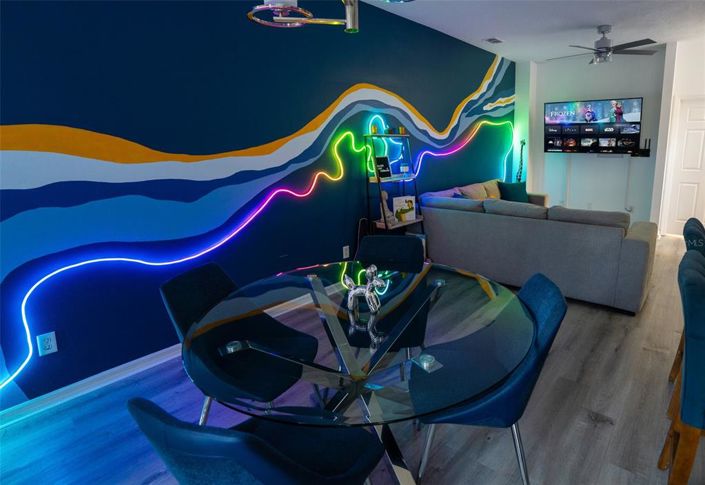 Image No.13-4 Bed Townhouse for sale