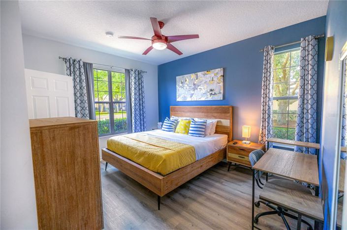 Image No.18-4 Bed Townhouse for sale