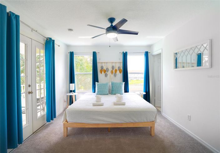 Image No.20-4 Bed Townhouse for sale