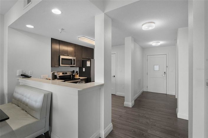 Image No.10-2 Bed Property for sale