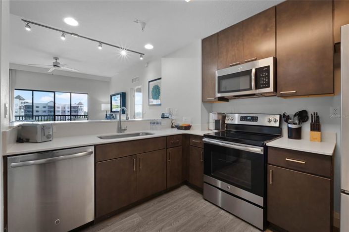 Image No.14-2 Bed Property for sale