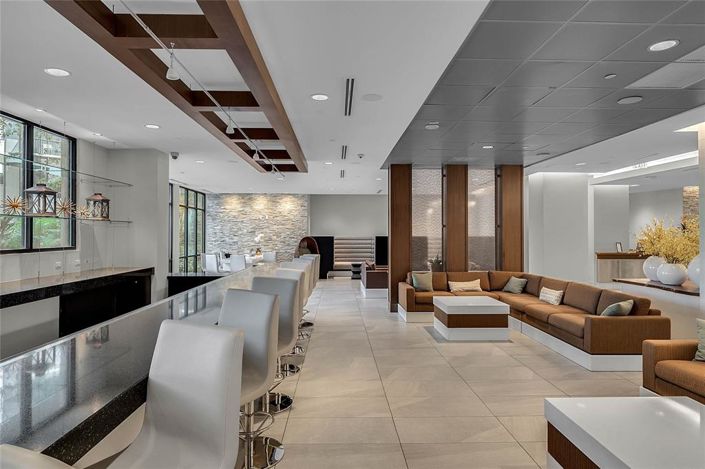 Image No.40-2 Bed Property for sale