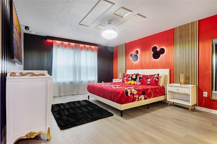 Image No.10-5 Bed Townhouse for sale