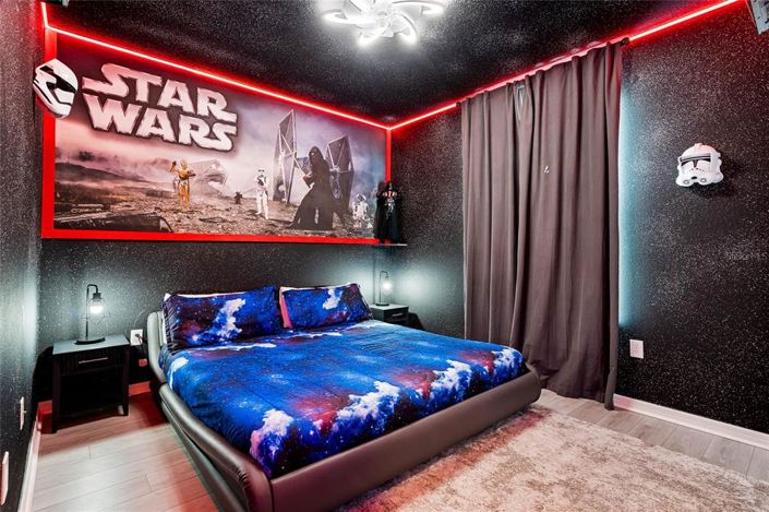 Image No.16-5 Bed Townhouse for sale