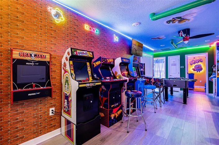 Image No.19-5 Bed Townhouse for sale