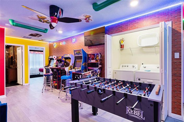 Image No.22-5 Bed Townhouse for sale