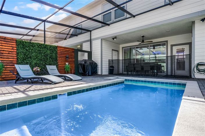 Image No.25-5 Bed Townhouse for sale