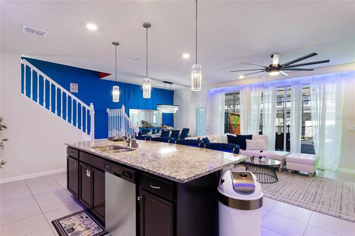 Image No.35-5 Bed Townhouse for sale