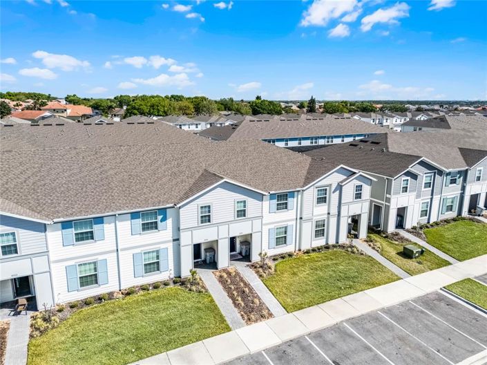 Image No.48-5 Bed Townhouse for sale