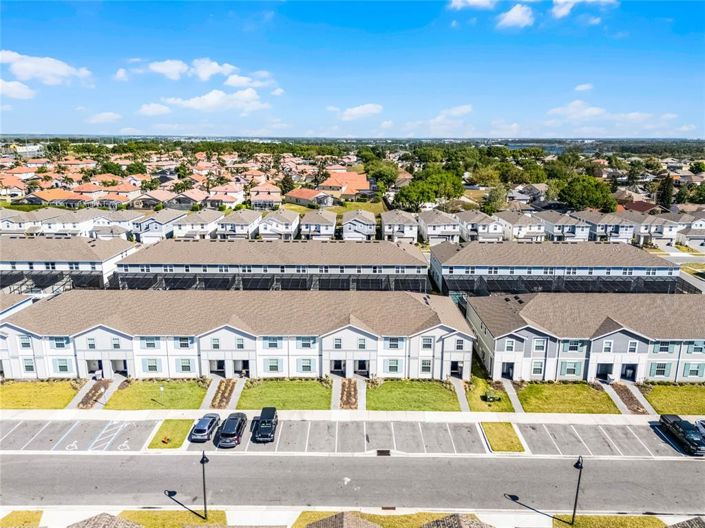 Image No.50-5 Bed Townhouse for sale