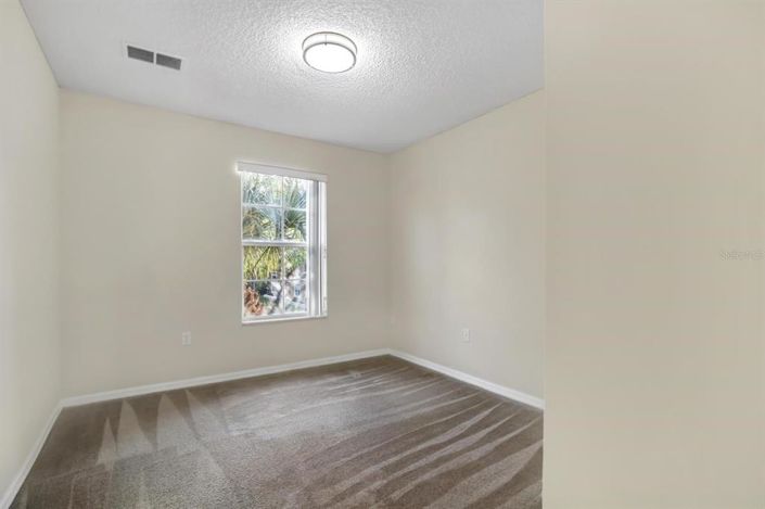 Image No.12-3 Bed Townhouse for sale