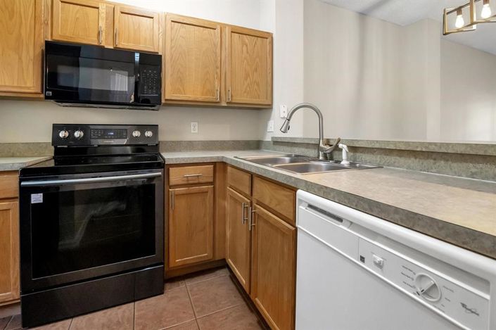 Image No.8-3 Bed Townhouse for sale