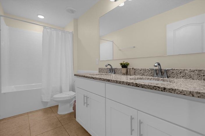 Image No.12-3 Bed Townhouse for sale