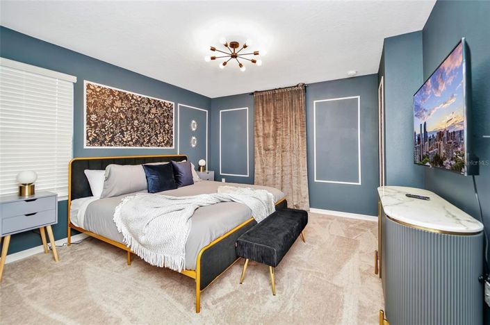 Image No.33-7 Bed Property for sale