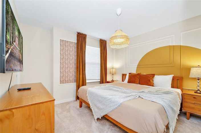 Image No.37-7 Bed Property for sale