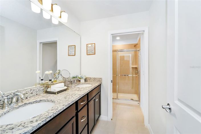 Image No.46-7 Bed Property for sale