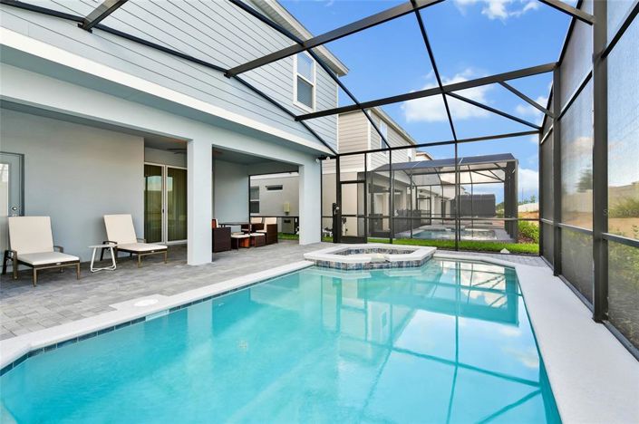 Image No.56-7 Bed Property for sale