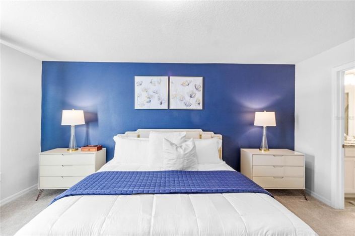 Image No.11-5 Bed Townhouse for sale