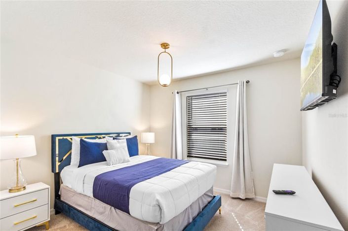 Image No.15-5 Bed Townhouse for sale