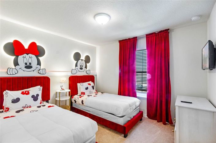 Image No.18-5 Bed Townhouse for sale