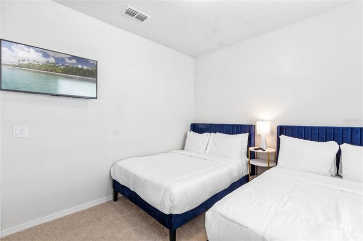 Image No.30-5 Bed Townhouse for sale