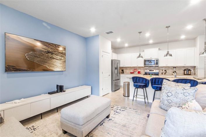 Image No.7-5 Bed Townhouse for sale