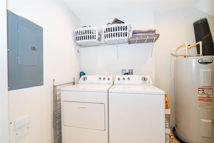 Image No.17-2 Bed Townhouse for sale