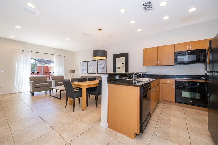 Image No.4-2 Bed Townhouse for sale