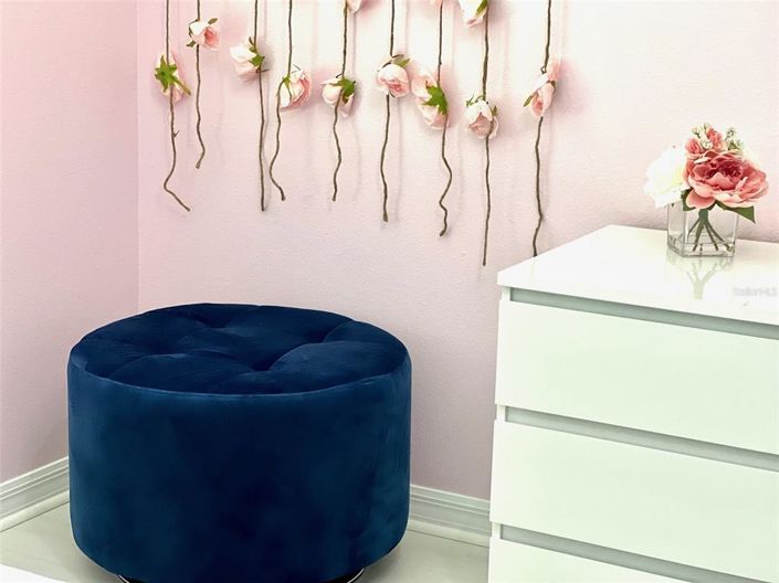 Image No.7-7 Bed Property for sale