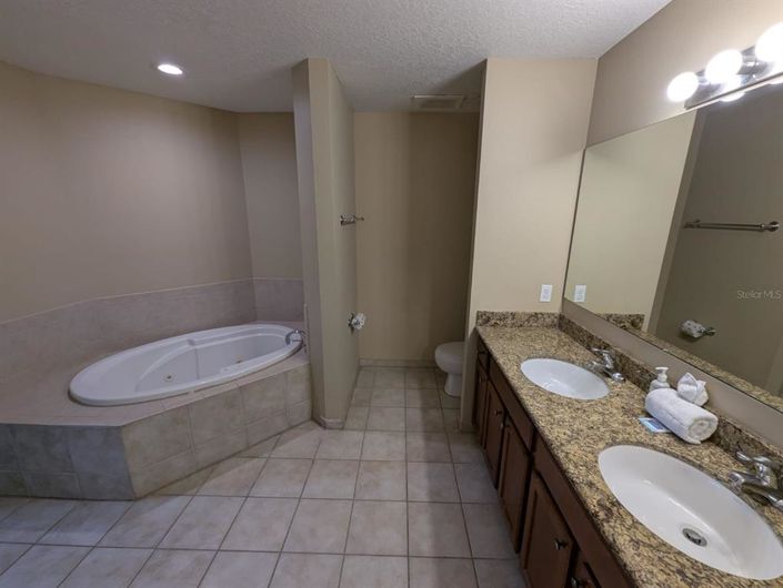 Image No.16-Propriété de 2 chambres à vendre à Orlando